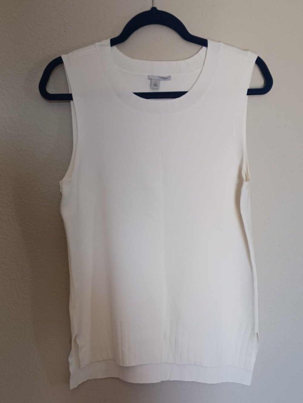 Halogen White Sleeveless Pleated-Hem Tank Top